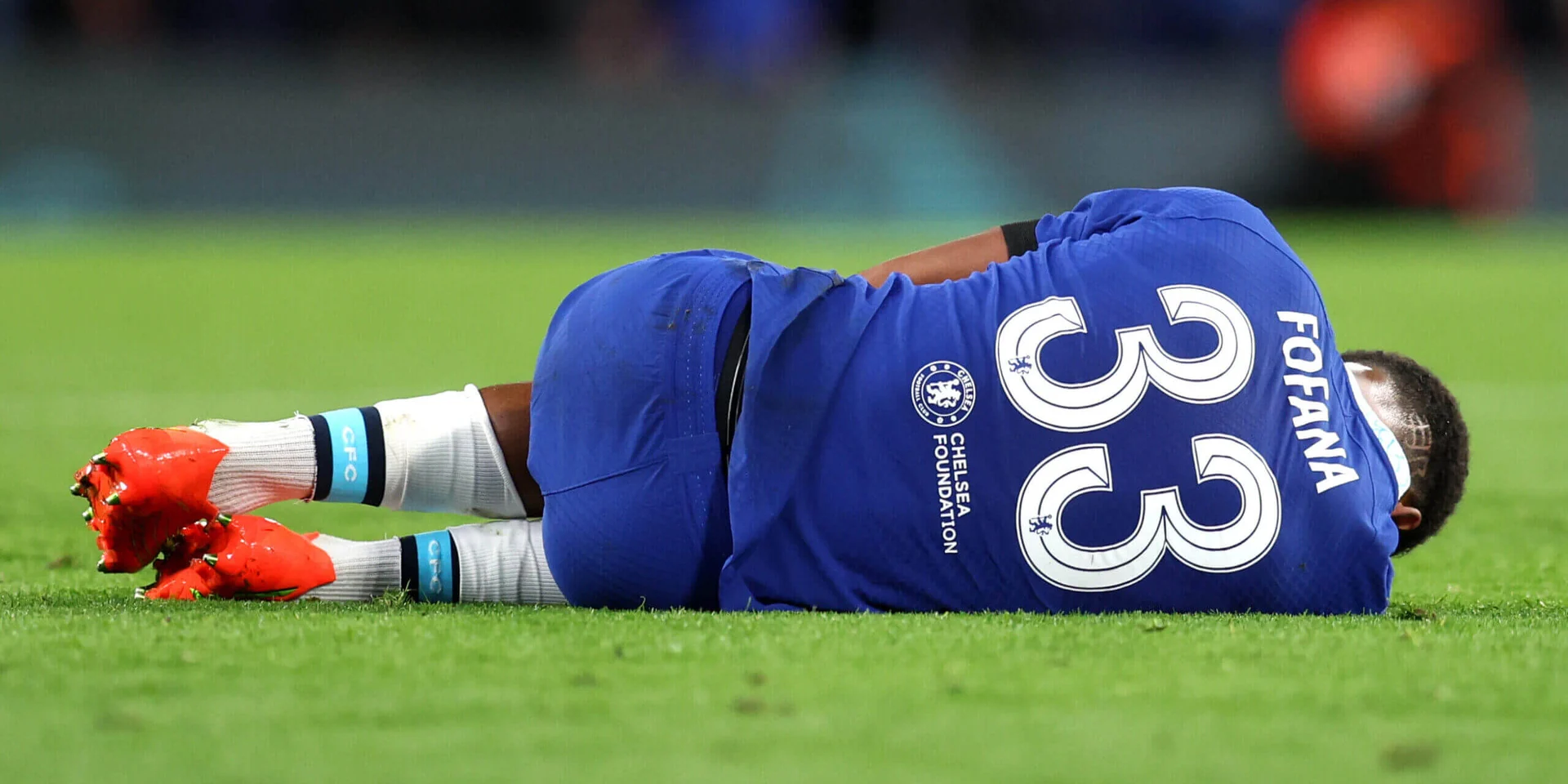  Chelsea Lost the Most Days, Manchester City the Least. The Premier League is known for its physicality and demanding schedule, which often affects players'